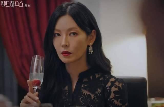 顶楼分集剧情介绍(1-21集)大结局_电视剧