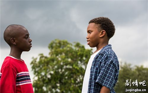 ��Ӱ�¹��к��������