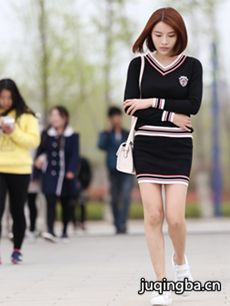 ��ӰУ����Ұ����������