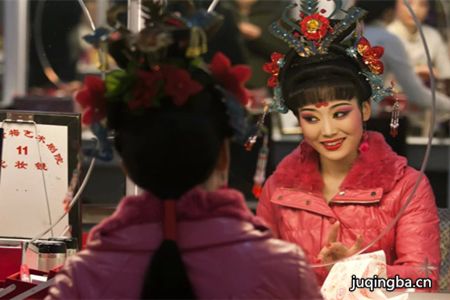 ���Ӿ硶��̨�ܻ𡷾������(��17��)