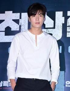 ��س�������