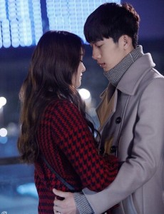 �ڼ�Ӣ�۾������